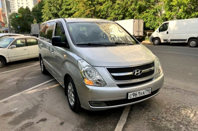 Hyundai Grand Starex