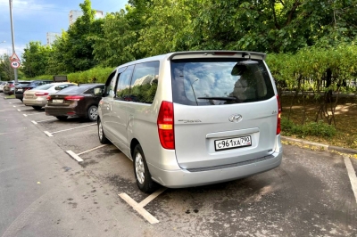 Hyundai Grand Starex