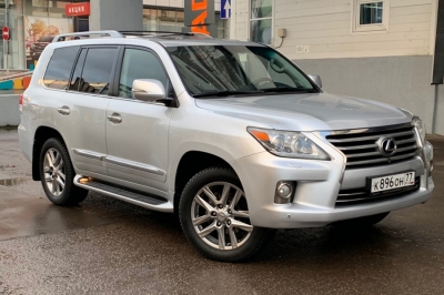 Lexus LX570 