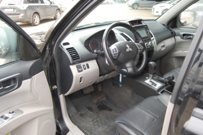 Mitsubishi Pajero Sport