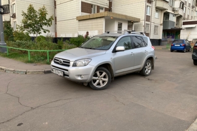 TOYOTA RAV4