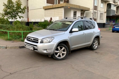 TOYOTA RAV4