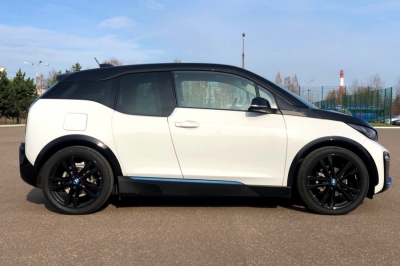 BMW i3S