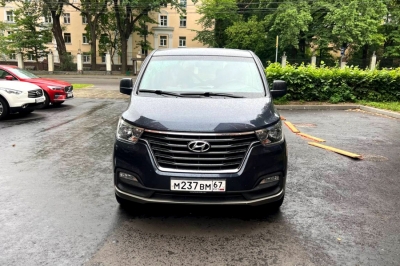 Hyundai Grand Starex