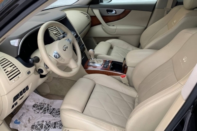 Infiniti FX37