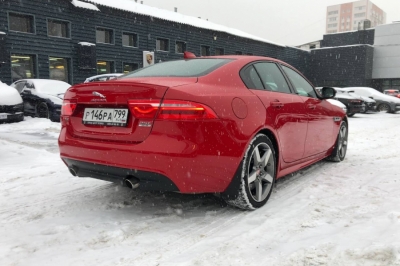 Jaguar XE