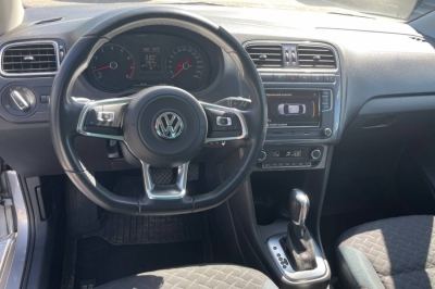 Volkswagen Polo V