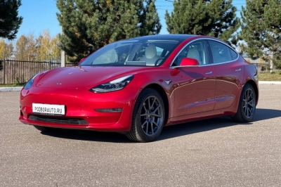 Tesla Model 3 Long Range
