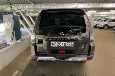 Mitsubishi Pajero IV