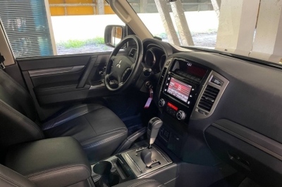 Mitsubishi Pajero IV