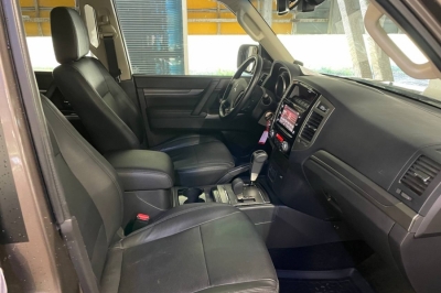 Mitsubishi Pajero IV