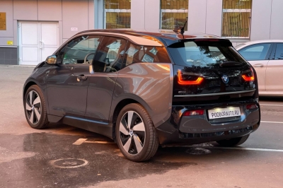 BMW I3