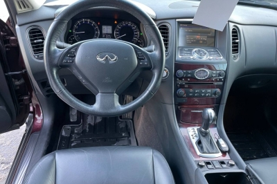 Infiniti QX50 I