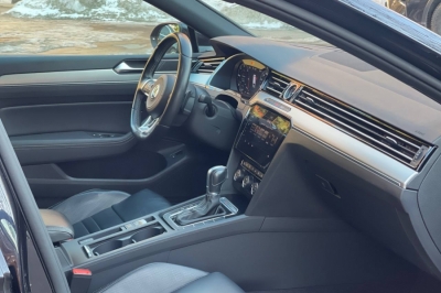 Volkswagen Passat R-line 4M