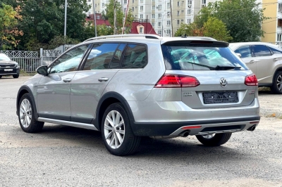Volkswagen Golf Alltrack