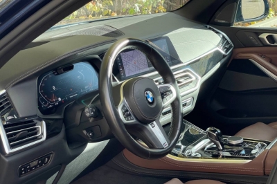 BMW X5 40i