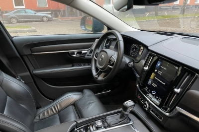 Volvo V90 Cross Country