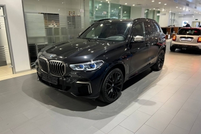 BMW X5 M50d IV