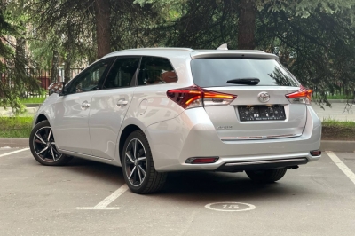 Toyota Auris Touring Sports