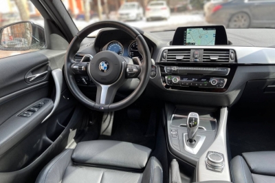 BMW M140i