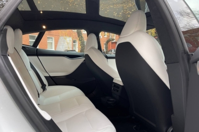 Tesla Model S Performance