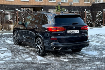 BMW X5 M50d