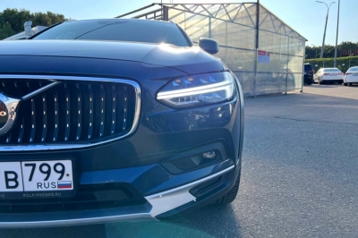 Volvo V90 Cross Country