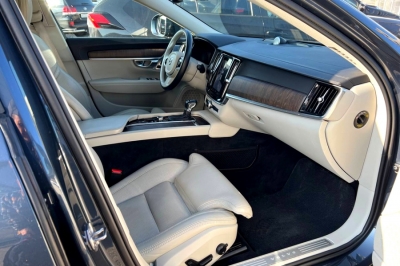 Volvo V90 Cross Country