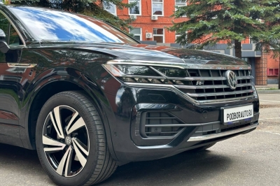 VW Touareg R-line