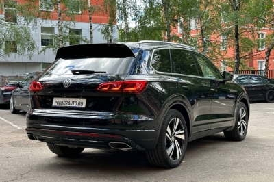 VW Touareg R-line