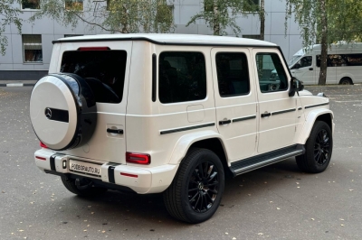 Mercedes-Benz G400