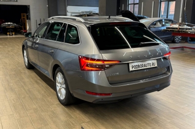 Skoda Superb Style