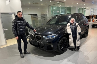 BMW X5 M50d IV